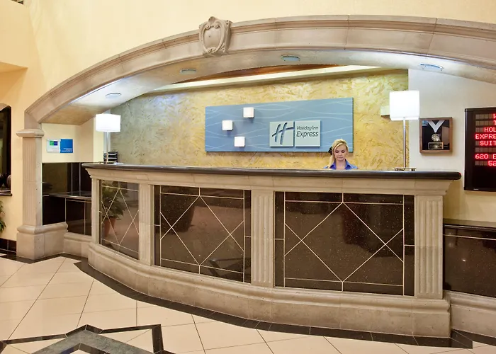 Hotel Express & Mall By Ihg