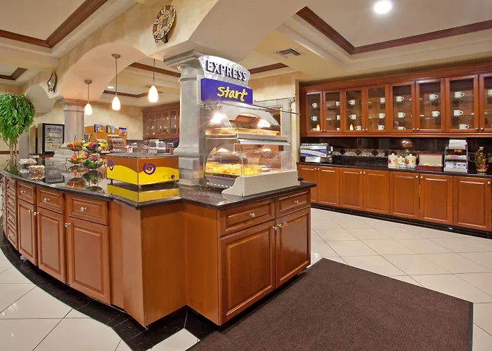Express & Mall By Ihg 3*