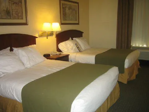 Hotel Express & Mall By Ihg