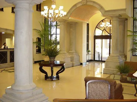 Express & Mall By Ihg 3*